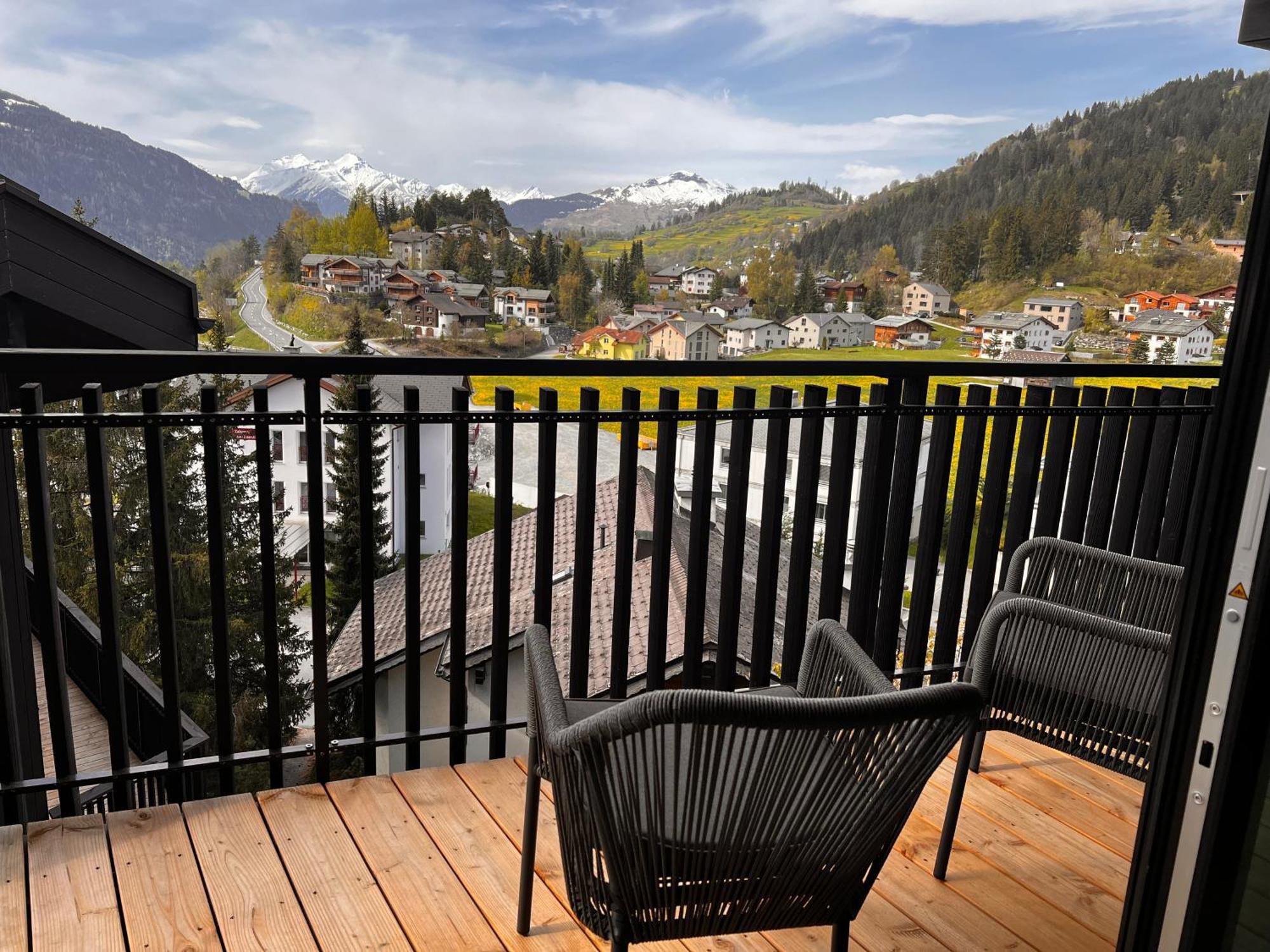 Black Summit Boutique Resort Laax Exterior photo