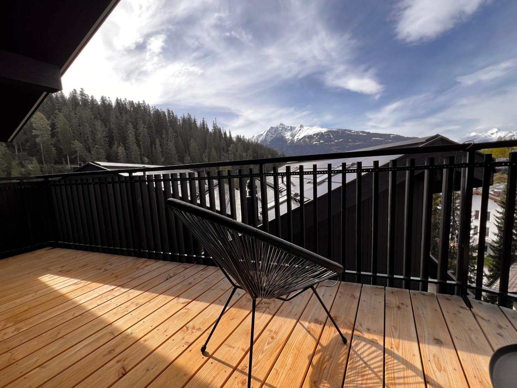 Black Summit Boutique Resort Laax Exterior photo